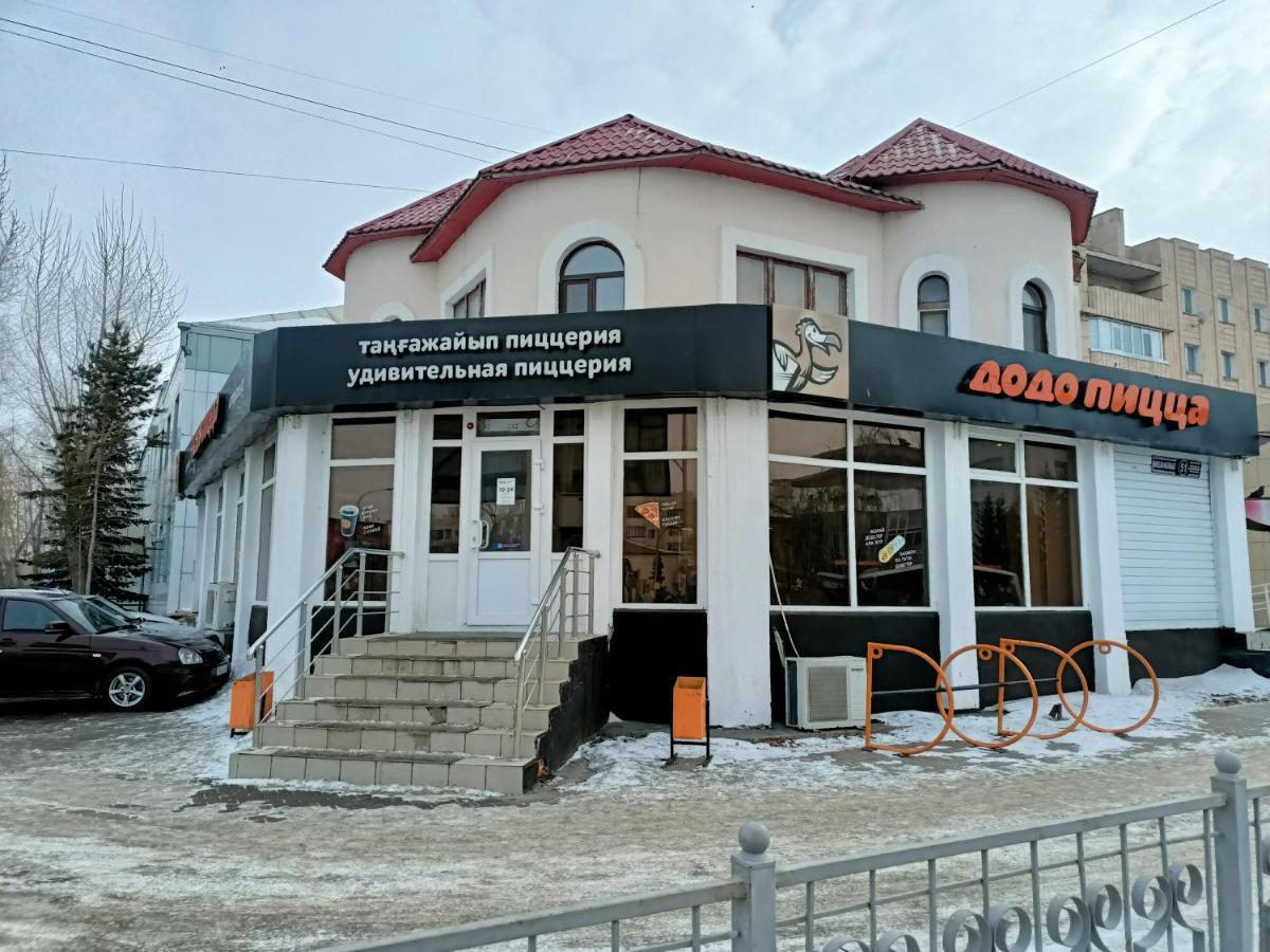 1 Комнатные Апартаменты На Ауэзова 236 Kökşetaw Esterno foto