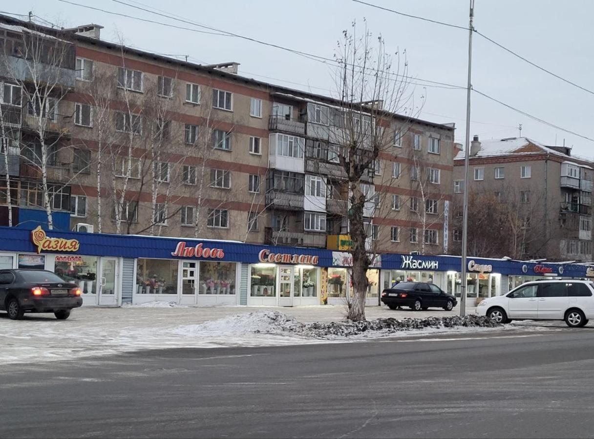 1 Комнатные Апартаменты На Ауэзова 236 Kökşetaw Esterno foto